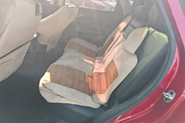 Used MG HS 2019 20T Automatic Two-Wheel Drive Luxury Edition China VI Standard Left Rear Seat