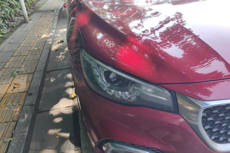 Used MG HS 2019 20T Manual Two-Wheel Drive Luxury Edition China VI Standard Right Front Headlight