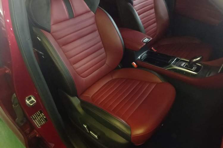 Used MG HS 2019 30T Automatic 2WD Trophy Enhanced Version China VI Standard Right Front Seat