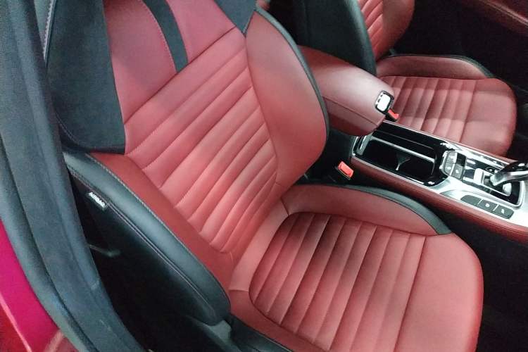 Used MG HS 2019 30T Automatic 2WD Trophy Supreme Edition China VI Standard Right Front Seat