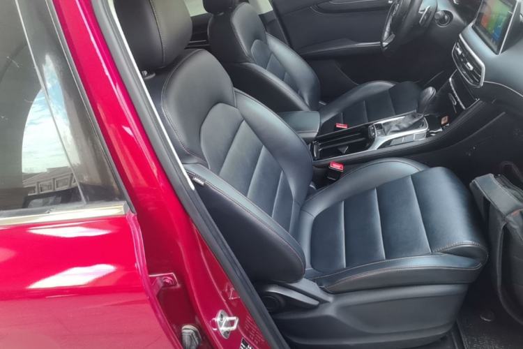 Used MG HS 2019 20T Automatic Two-Wheel Drive Luxury Edition China VI Standard Right Front Seat
