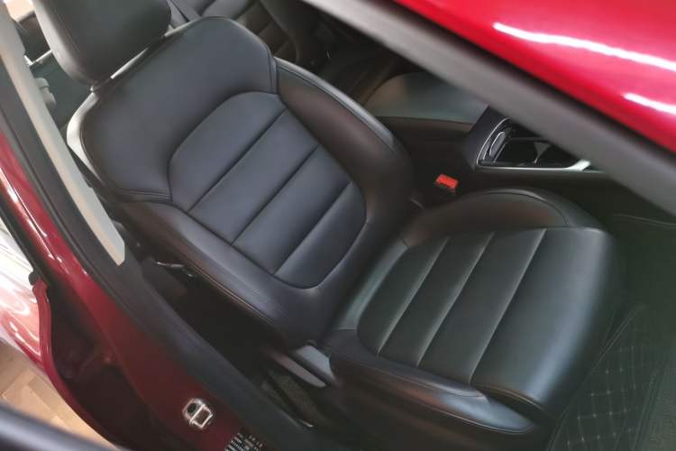 Used MG HS 2019 20T Automatic Two-Wheel Drive Luxury Edition China VI Standard Right Front Seat