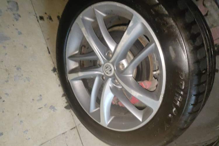 Used MG HS 2019 20T Automatic Two-Wheel Drive Trophy Super Sport Version China VI Standard Right Front Wheel Hub
