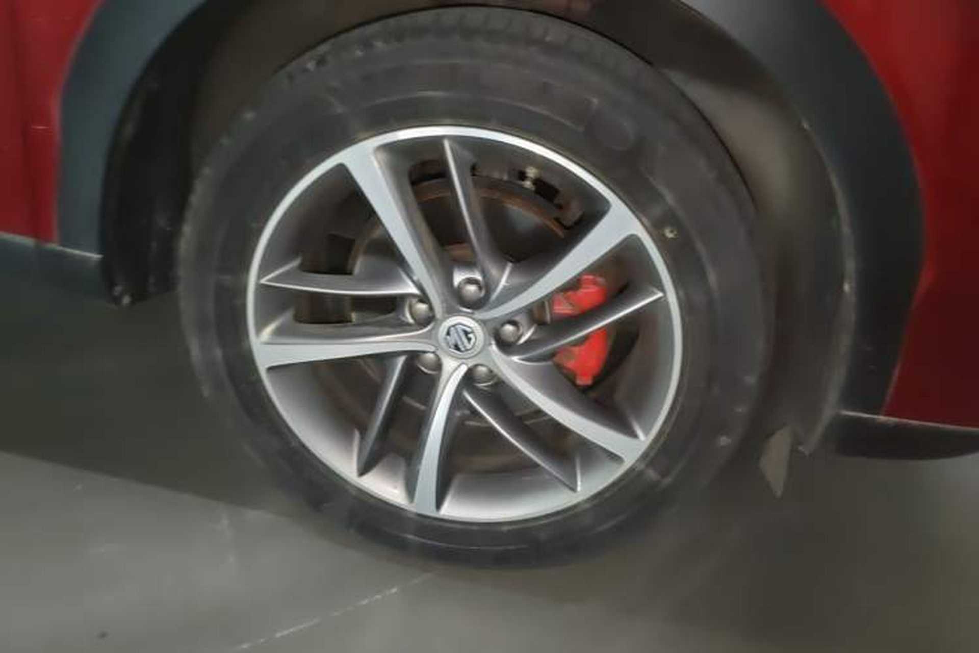 Used MG HS 2019 30T Automatic 2WD Trophy Supreme Edition China VI Standard Right Front Wheel Hub