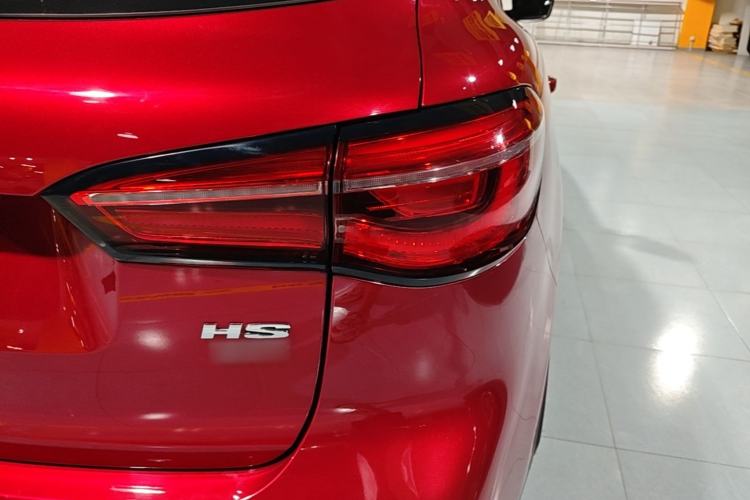 Used MG HS 2019 20T Automatic Two-Wheel Drive Luxury Edition China VI Standard Right Rear Taillight