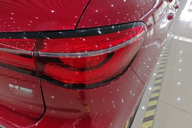 Used MG HS 2019 20T Automatic Two-Wheel Drive Trophy Super Sport Version China VI Standard Right Rear Taillight
