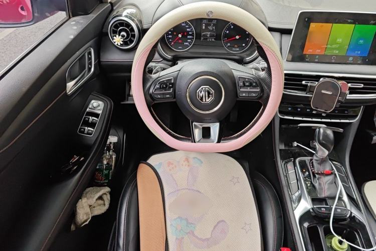Used MG HS 2019 20T Automatic Two-Wheel Drive Luxury Edition China VI Standard Steering Wheel