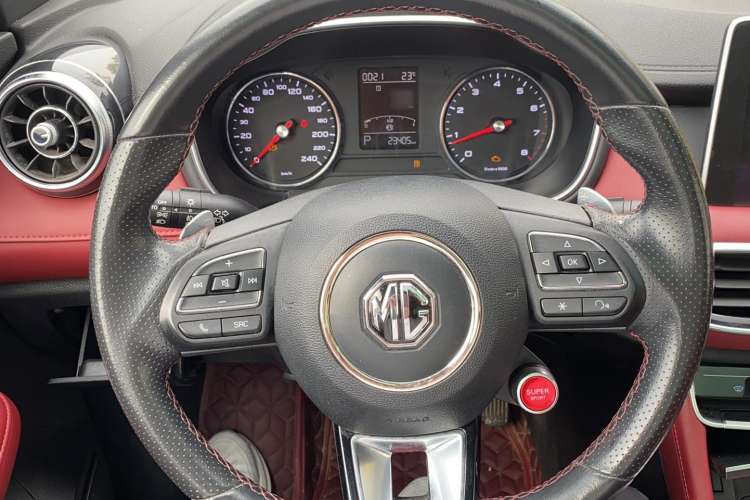 Used MG HS 2019 20T Automatic Two-Wheel Drive Trophy Super Sport Version China VI Standard Steering Wheel