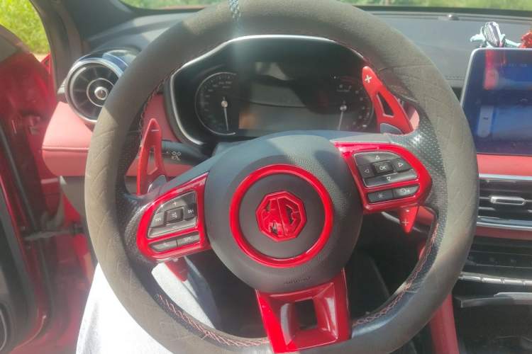 Used MG HS 2019 30T Automatic 2WD Trophy Enhanced Version China VI Standard Steering Wheel