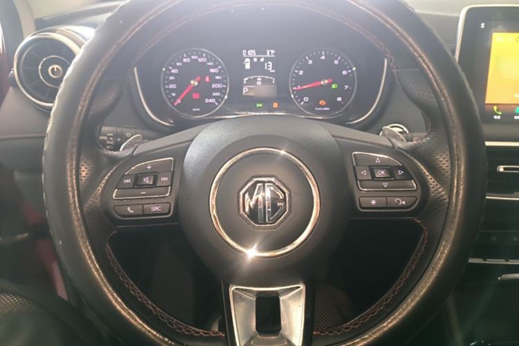 Used MG HS 2019 20T Automatic Two-Wheel Drive Luxury Edition China VI Standard Steering Wheel