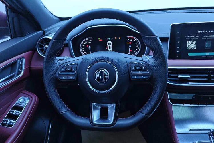 Used MG HS 2019 30T Automatic 2WD Trophy Enhanced Version China VI Standard Steering Wheel