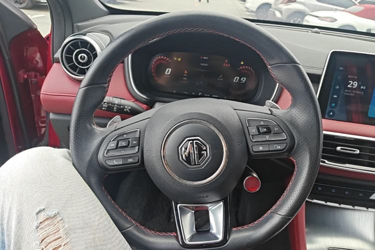 Used MG HS 2019 30T Automatic 2WD Trophy Supreme Edition China VI Standard Steering Wheel