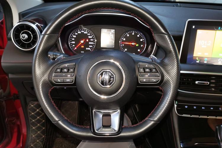 Used MG HS 2019 20T Automatic Two-Wheel Drive Luxury Edition China VI Standard Steering Wheel