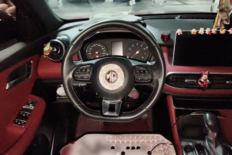 Used MG HS 2019 20T Automatic Two-Wheel Drive Trophy Super Sport Version China VI Standard Steering Wheel