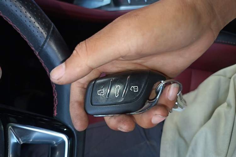 Used MG HS 2019 30T Automatic 2WD Trophy Supreme Edition China VI Standard Vehicle Key