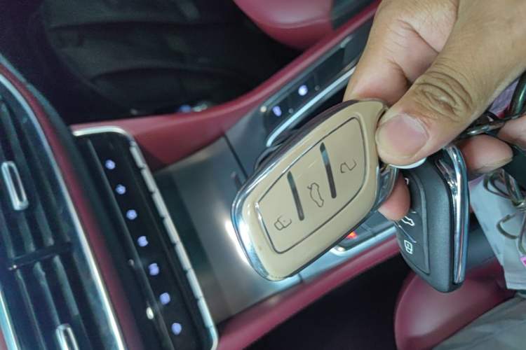 Used MG HS 2019 30T Automatic 2WD Trophy Enhanced Version China VI Standard Vehicle Key