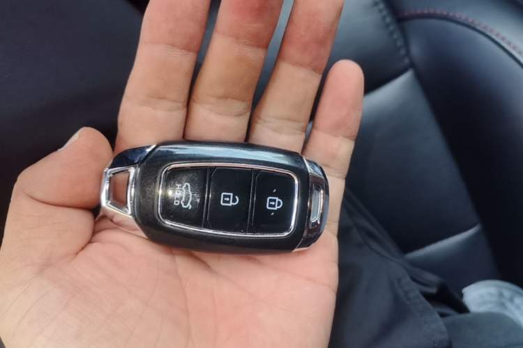 Used MG HS 2019 20T Automatic Two-Wheel Drive Luxury Edition China VI Standard Vehicle Key