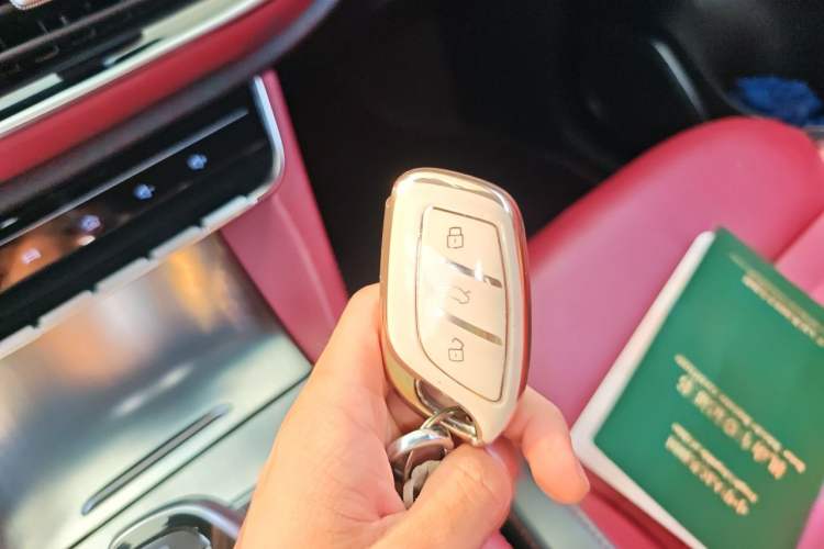Used MG HS 2019 30T Automatic 2WD Trophy Enhanced Version China VI Standard Vehicle Key