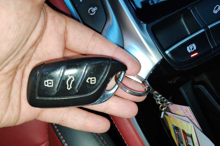 Used MG HS 2019 30T Automatic 2WD Trophy Supreme Edition China VI Standard Vehicle Key