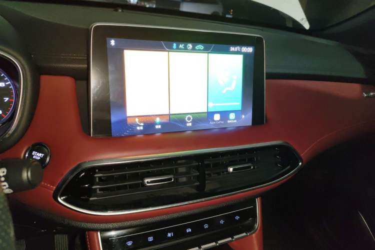 Used MG HS 2019 20T Automatic Two-Wheel Drive Trophy Super Sport Version China VI Standard Audio And AC Panel