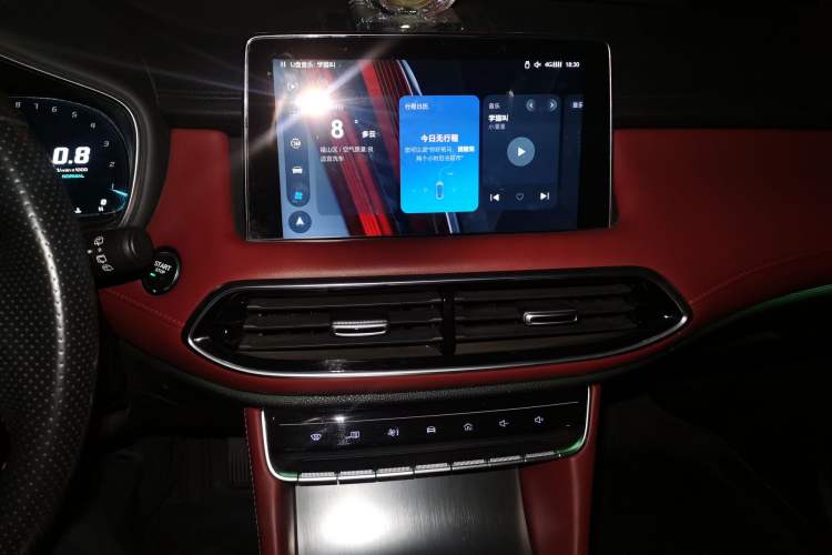 Used MG HS 2019 30T Automatic 2WD Trophy Supreme Edition China VI Standard Audio And AC Panel