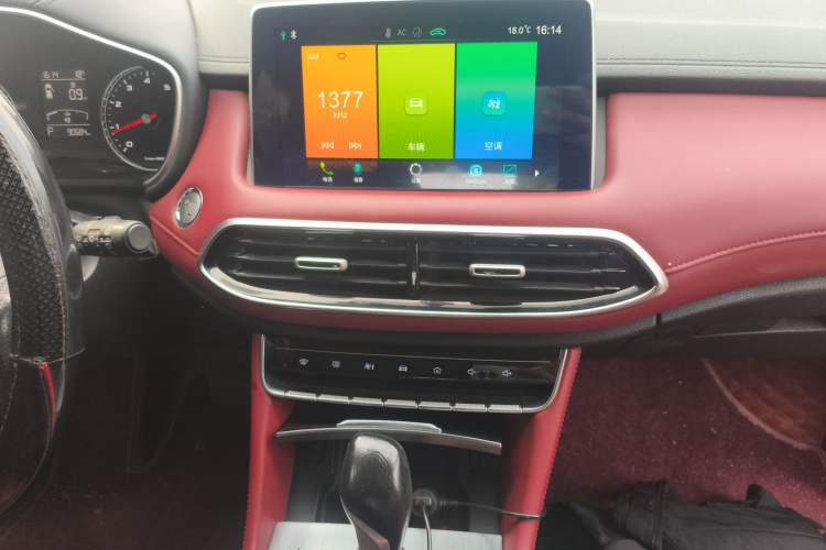 Used MG HS 2019 20T Automatic Two-Wheel Drive Trophy Super Sport Version China VI Standard Audio And AC Panel