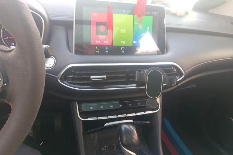 Used MG HS 2019 20T Automatic Two-Wheel Drive Luxury Edition China VI Standard Audio And AC Panel