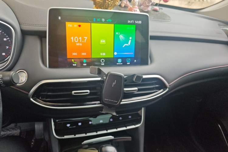 Used MG HS 2019 20T Automatic Two-Wheel Drive Luxury Edition China VI Standard Audio And AC Panel