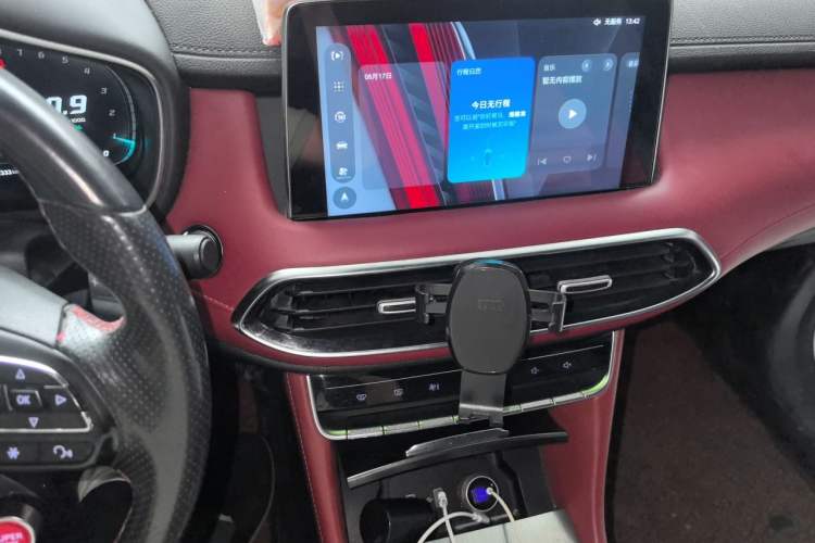 Used MG HS 2019 30T Automatic 2WD Trophy Supreme Edition China VI Standard Audio And AC Panel