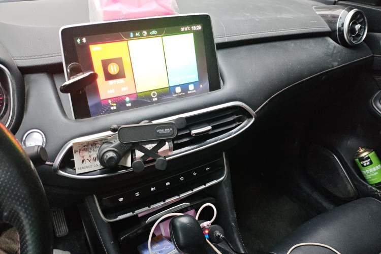 Used MG HS 2019 20T Automatic Two-Wheel Drive Luxury Edition China VI Standard Audio And AC Panel