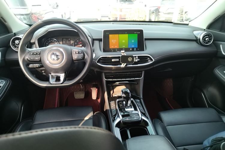 Used MG HS 2019 20T Automatic Two-Wheel Drive Luxury Edition China VI Standard Center Console