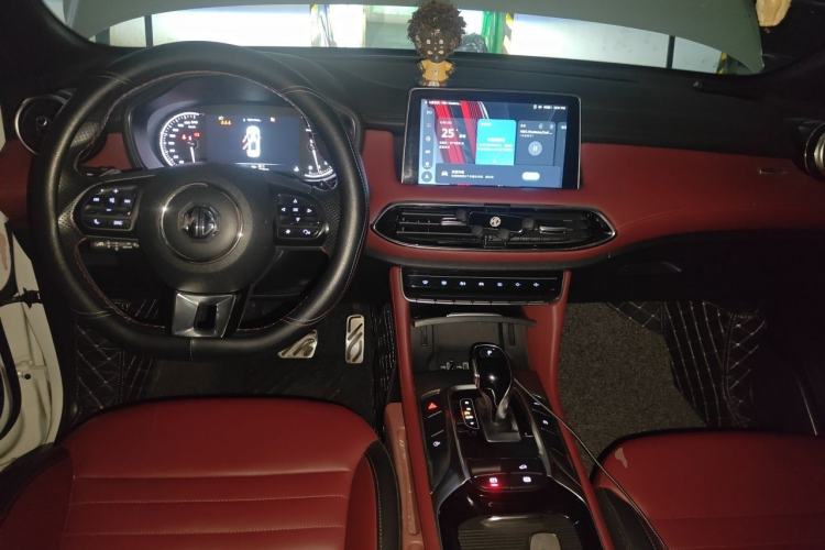 Used MG HS 2019 30T Automatic 2WD Trophy Enhanced Version China VI Standard Center Console