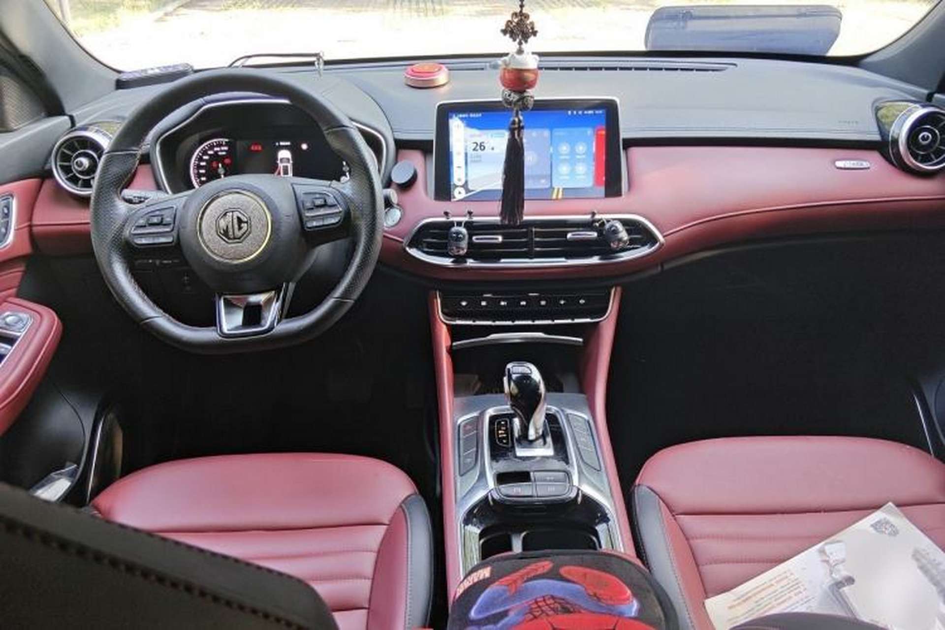 Used MG HS 2019 30T Automatic 2WD Trophy Enhanced Version China VI Standard Center Console