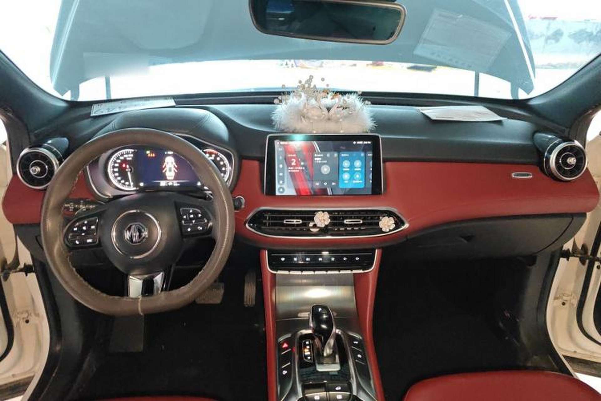 Used MG HS 2019 30T Automatic 2WD Trophy Enhanced Version China VI Standard Center Console