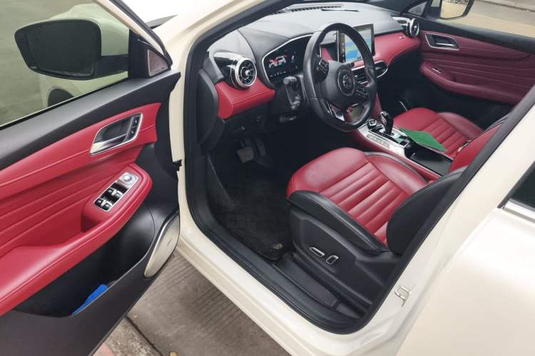 Used MG HS 2019 30T Automatic 2WD Trophy Supreme Edition China VI Standard Driver Seat