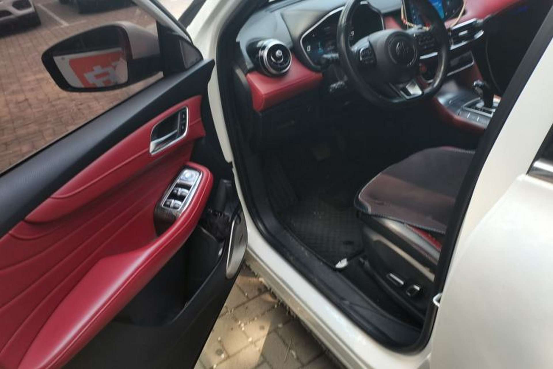 Used MG HS 2019 30T Automatic 2WD Trophy Supreme Edition China VI Standard Driver Seat