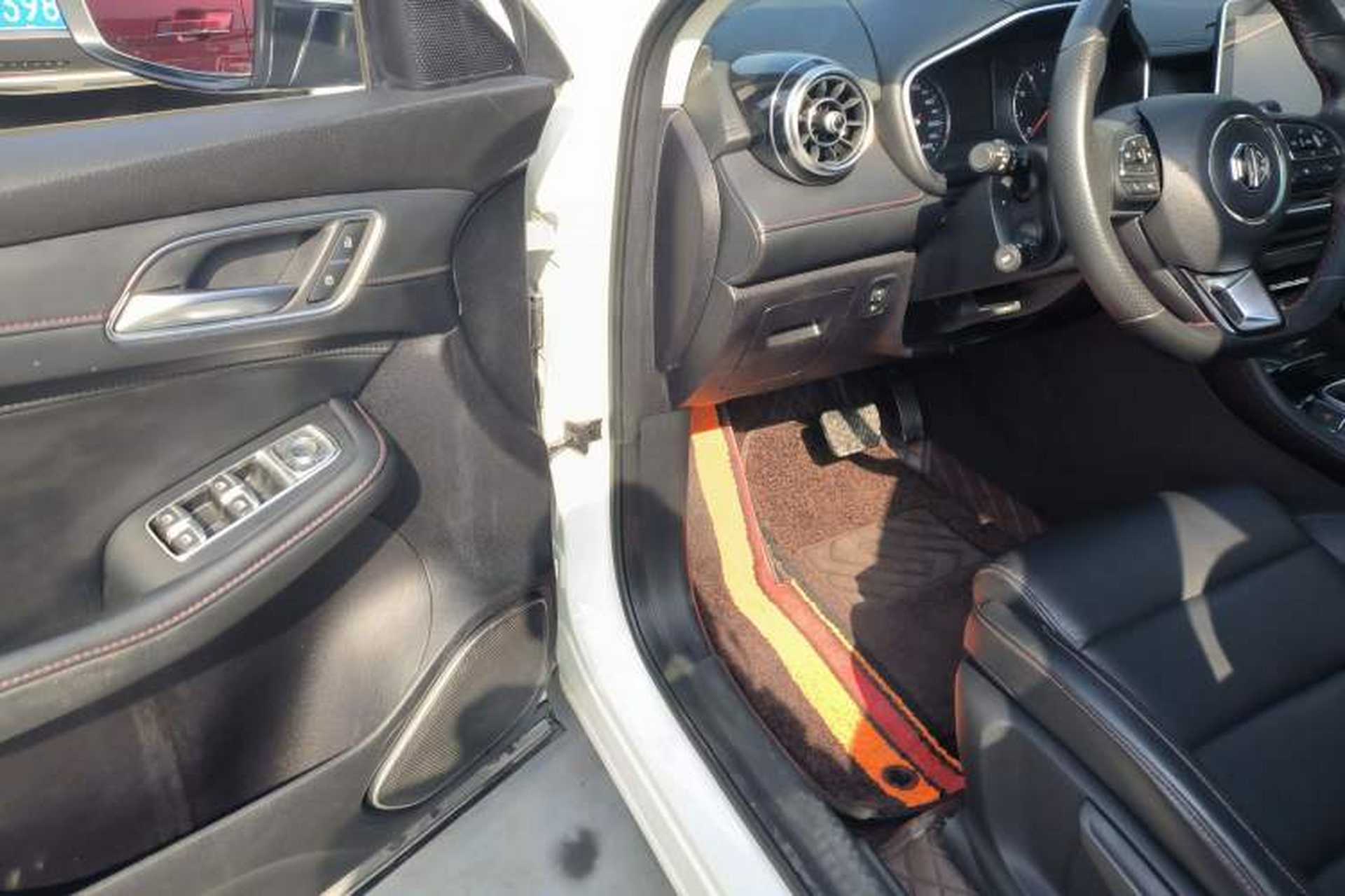 Used MG HS 2019 20T Automatic Two-Wheel Drive Luxury Edition China VI Standard Driver Seat