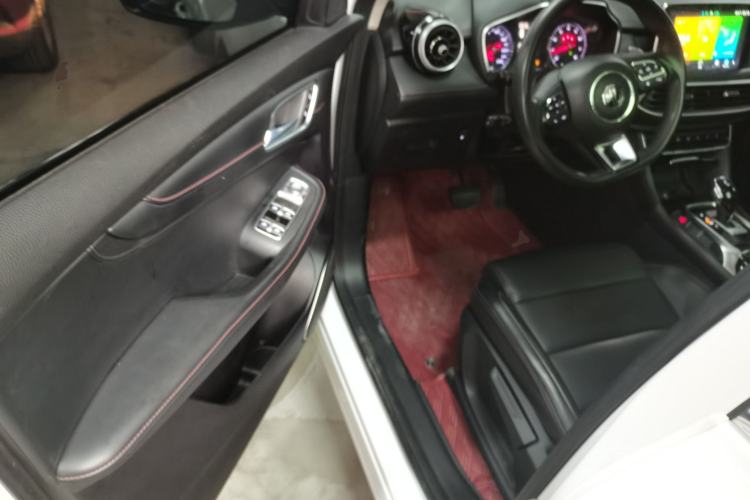 Used MG HS 2019 20T Automatic Two-Wheel Drive Luxury Edition China VI Standard Driver Seat