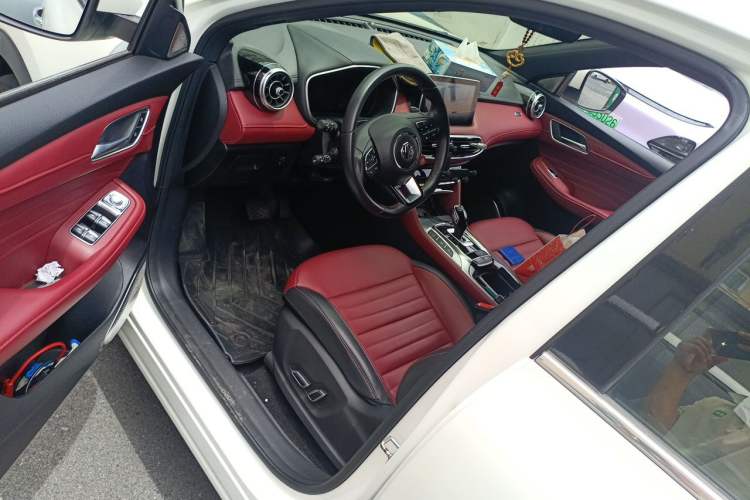 Used MG HS 2019 30T Automatic 2WD Trophy Supreme Edition China VI Standard Driver Seat