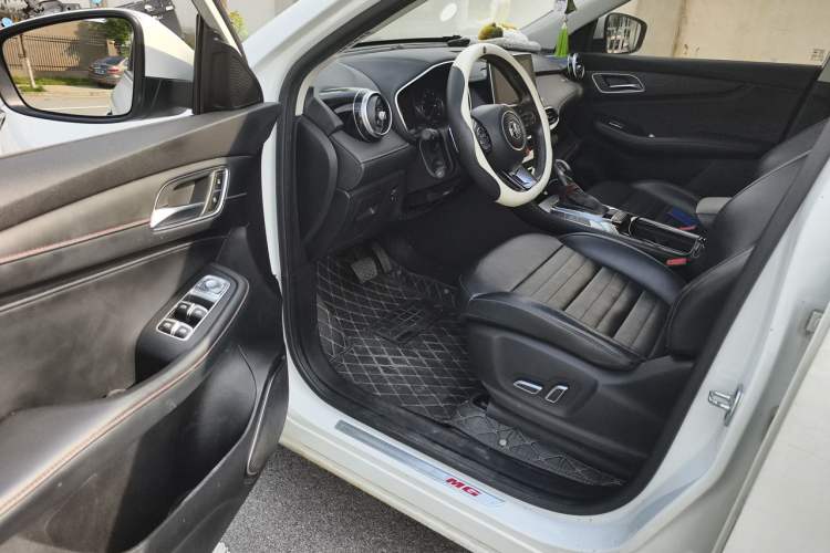Used MG HS 2019 20T Automatic Two-Wheel Drive Trophy Super Sport Version China VI Standard Driver Seat
