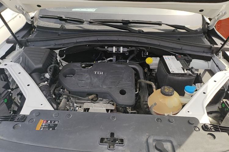 Used MG HS 2019 20T Automatic Two-Wheel Drive Trophy Super Sport Version China VI Standard Engine Bay