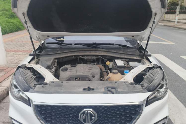 Used MG HS 2019 20T Automatic Two-Wheel Drive Trophy Super Sport Version China VI Standard Engine Bay