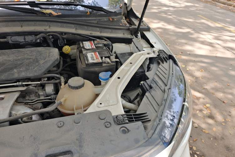Used MG HS 2019 30T Automatic 2WD Trophy Supreme Edition China VI Standard Engine Bay Left