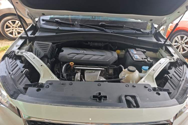 Used MG HS 2019 30T Automatic 2WD Trophy Enhanced Version China VI Standard Engine Bay