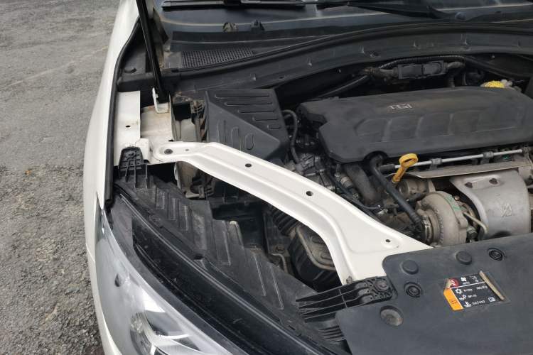 Used MG HS 2019 30T Automatic 2WD Trophy Enhanced Version China VI Standard Engine Bay Right