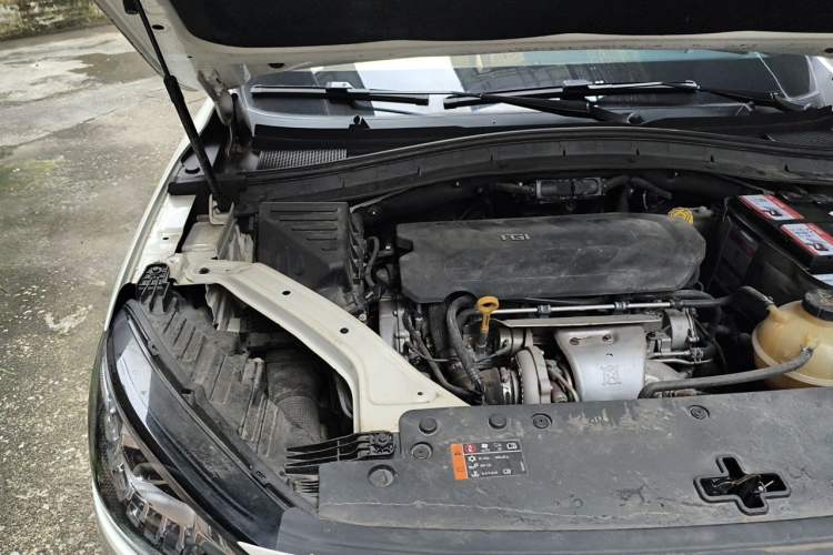 Used MG HS 2019 30T Automatic 2WD Trophy Supreme Edition China VI Standard Engine Bay Right
