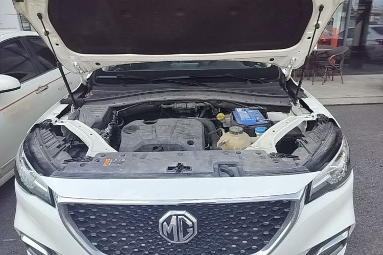 Used MG HS 2019 20T Automatic Two-Wheel Drive Luxury Edition China VI Standard Engine Bay