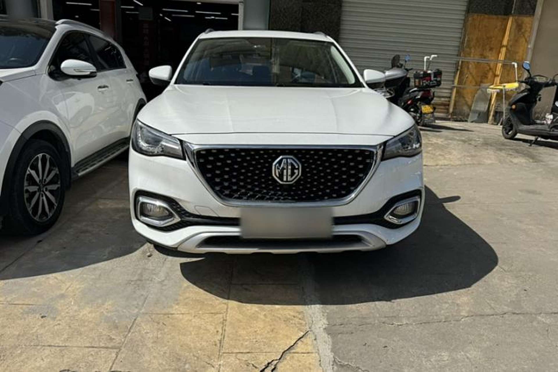 Used MG HS 2019 20T Manual Two-Wheel Drive Luxury Edition China VI Standard Exterior 1