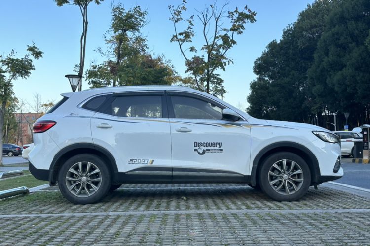 Used MG HS 2019 20T Manual Two-Wheel Drive Luxury Edition China VI Standard Exterior 3