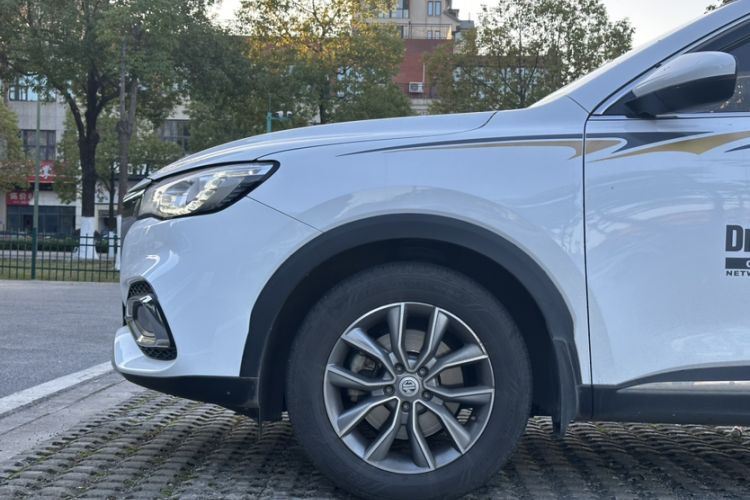 Used MG HS 2019 20T Manual Two-Wheel Drive Luxury Edition China VI Standard Exterior 6